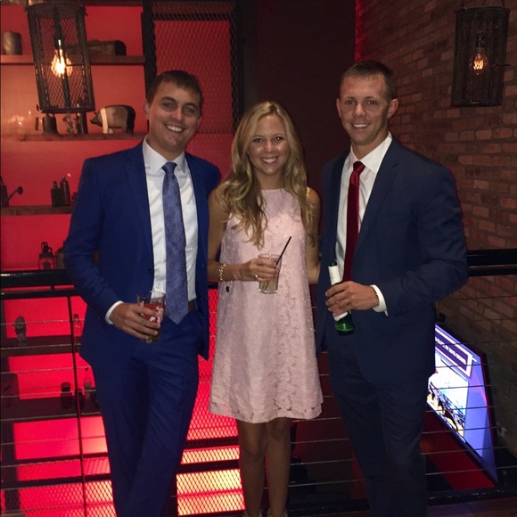 Meet your Posher, Danielle - Picture 3 of 3